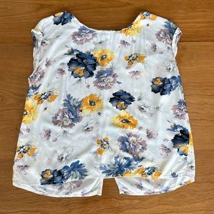 Abercrombie Floral Short Sleeve Top Button Back Women’s L